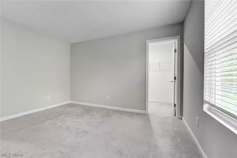Bedroom - 9367 Corning Ave, Mentor, OH 44060 photo 4 of 5