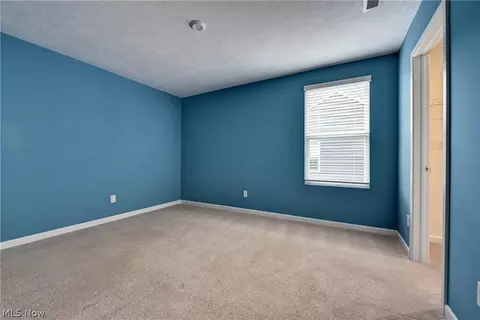 Bedroom - 9367 Corning Ave, Mentor, OH 44060 photo 5 of 5