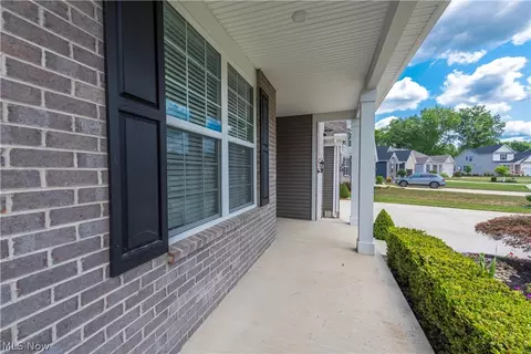 Exterior - 9367 Corning Ave, Mentor, OH 44060 photo 4 of 9