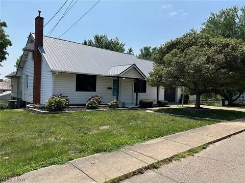 121 High St, Marietta, OH 45750