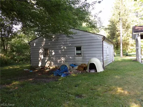 9484 Horn Rd, Windham, OH 44288 photo 5