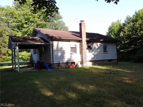 9484 Horn Rd, Windham, OH 44288 photo 4