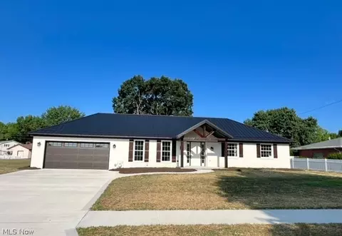 1124 2nd St SW, New Philadelphia, OH 44663