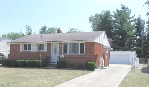 15563 Southway Dr, Brook Park, OH 44142