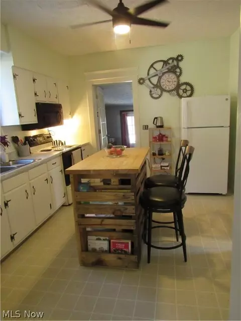 Kitchen - 1817 W 14th St, Ashtabula, OH 44004 photo 3 of 3