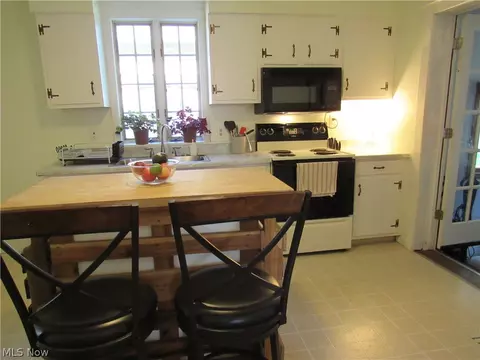 Kitchen - 1817 W 14th St, Ashtabula, OH 44004 photo 1 of 3