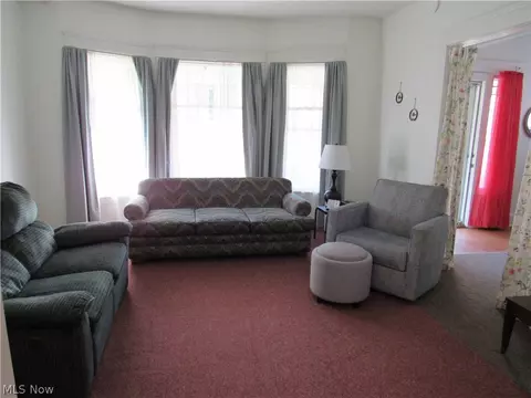 Living - 1817 W 14th St, Ashtabula, OH 44004 photo 2 of 2