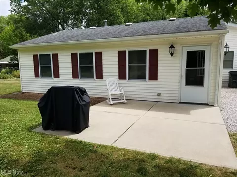Exterior - 10530 Dewhurst Rd, Elyria, OH 44035 photo 3 of 6