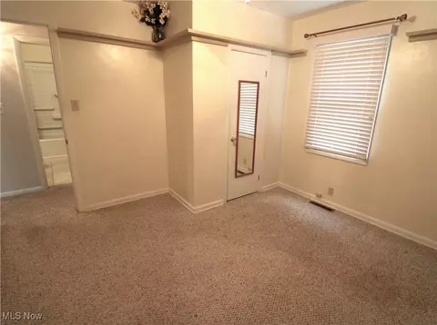 Bedroom - 10530 Dewhurst Rd, Elyria, OH 44035 photo 6 of 7