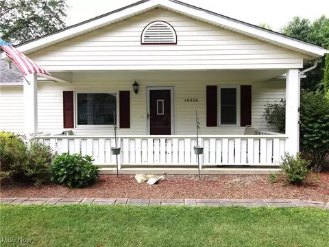Exterior - 10530 Dewhurst Rd, Elyria, OH 44035 photo 1 of 6