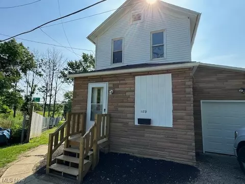 1189 Broadway St, Masury, OH 44438