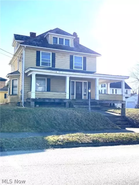 237 Alice St, East Palestine, OH 44413