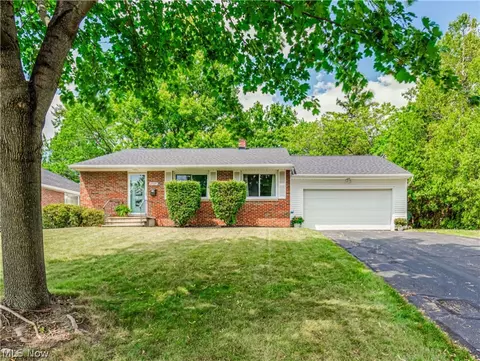 2509 Falls Ave, Cuyahoga Falls, OH 44223