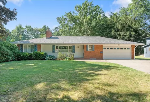 522 Beryl Dr, Kent, OH 44240