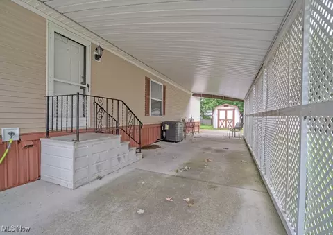 Exterior - 149 Island Dr, Elyria, OH 44035 photo 8 of 8