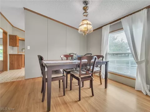 Dining - 149 Island Dr, Elyria, OH 44035 photo 2 of 5