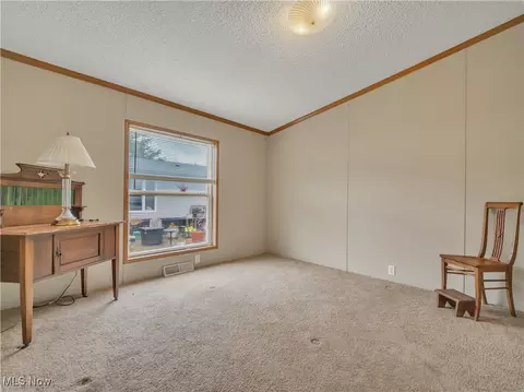 Bedroom - 149 Island Dr, Elyria, OH 44035 photo 1 of 6
