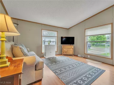 Living - 149 Island Dr, Elyria, OH 44035 photo 1 of 4