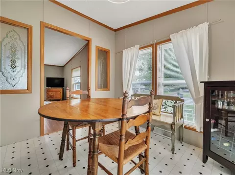 Dining - 149 Island Dr, Elyria, OH 44035 photo 4 of 5