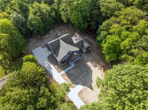 4009 Brainard Rd, Orange, OH 44122