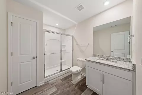 Bath - 351 Warden Ave, Elyria, OH 44035 photo 1 of 1