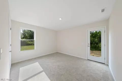 Bedroom - 351 Warden Ave, Elyria, OH 44035 photo 6 of 7