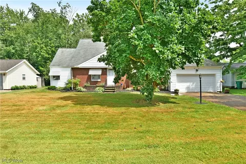 Exterior - 6526 Amelia Ave, Ashtabula, OH 44004 photo 2 of 6