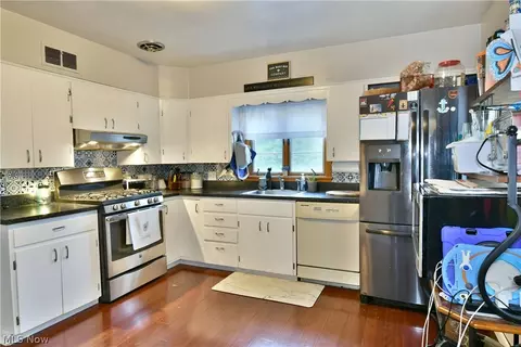 Kitchen - 6526 Amelia Ave, Ashtabula, OH 44004 photo 1 of 3