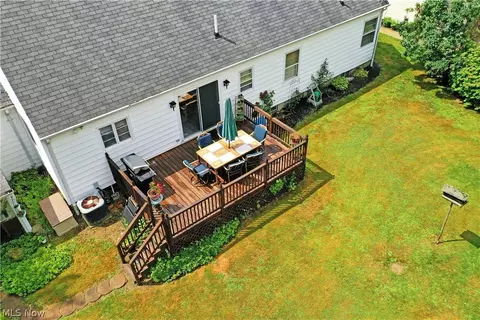 Exterior - 6526 Amelia Ave, Ashtabula, OH 44004 photo 3 of 6
