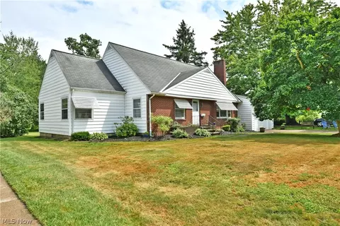 6526 Amelia Ave, Ashtabula, OH 44004