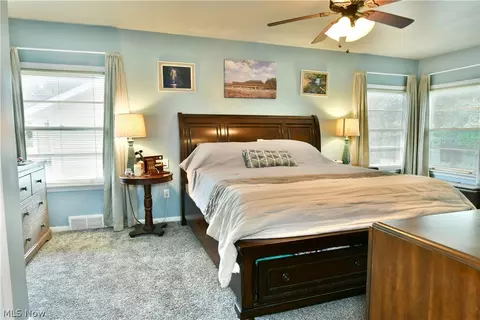 Bedroom - 6526 Amelia Ave, Ashtabula, OH 44004 photo 5 of 6