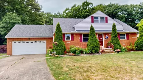 4869 Swetland Blvd, Richmond Heights, OH 44143