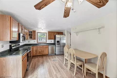 Kitchen - 79 Bass Ct, Lagrange, OH 44050 photo 2 of 2