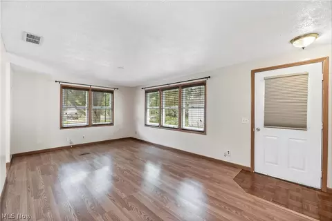 Living - 79 Bass Ct, Lagrange, OH 44050 photo 4 of 6