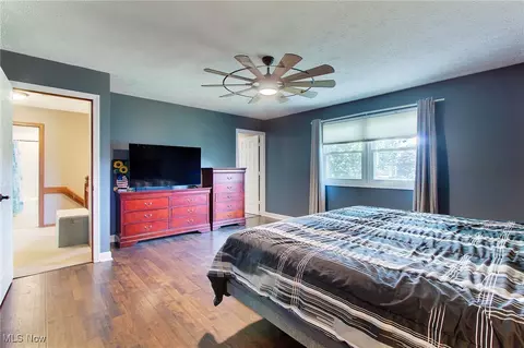 Bedroom - 6902 NE Firestone Rd NE, Canton, OH 44721 photo 3 of 5