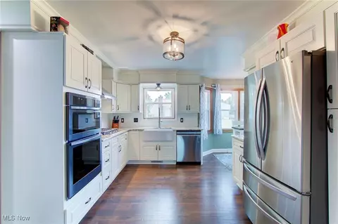Kitchen - 6902 NE Firestone Rd NE, Canton, OH 44721 photo 1 of 7