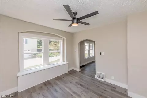 Living - 1283 Mount Vernon Ave, Akron, OH 44310 photo 3 of 3