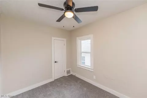 Bedroom - 1283 Mount Vernon Ave, Akron, OH 44310 photo 5 of 8