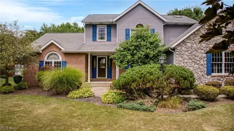 6047 Coppercove Cir NW, North Canton, OH 44720