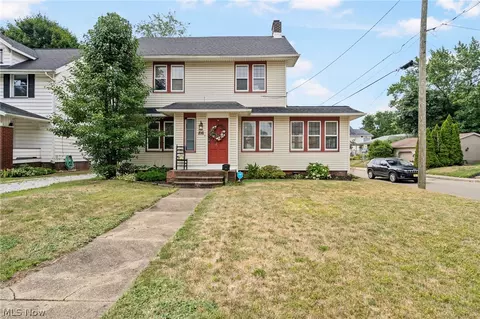 816 Portage St NW, North Canton, OH 44720