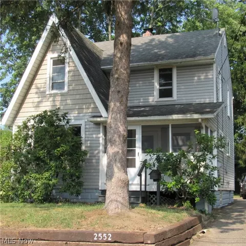 2552 Pelton Ave, Akron, OH 44314