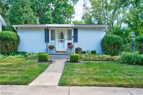 428 E Smith Rd, Medina, OH 44256