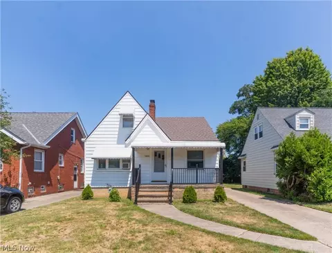 3712 Snow Rd, Cleveland, OH 44134
