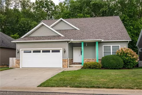 306 Alexis Ln, Canal Fulton, OH 44614