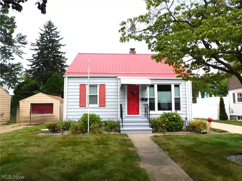 2037 E 45th St, Ashtabula, OH 44004