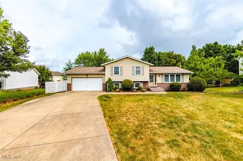 5081 Silver Maple Ln, Medina, OH 44256