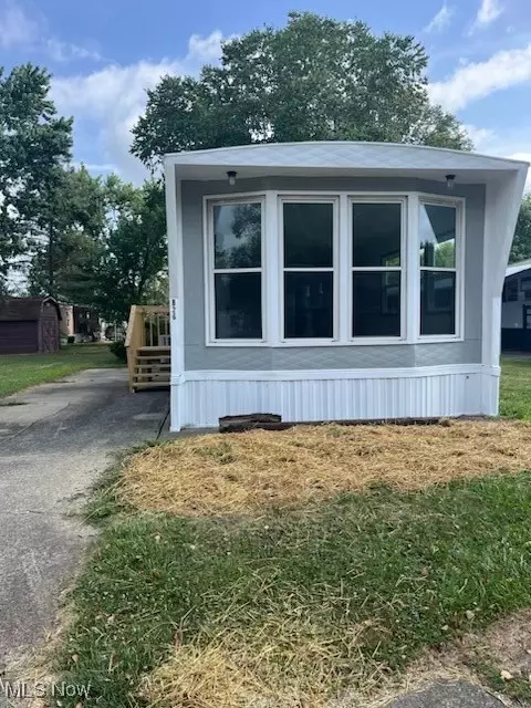 1166 Lafayette Rd #B26, Medina, OH 44256