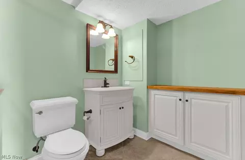 352 E Mohawk Dr, Malvern, OH 44644 photo 20