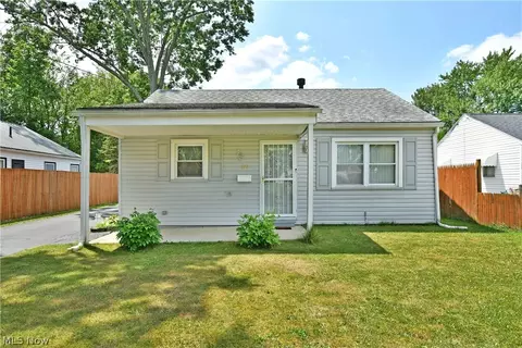 172 N Navarre Ave, Austintown, OH 44515