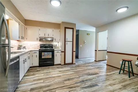 3463 Harris Ave NW, Canton, OH 44708 photo 16